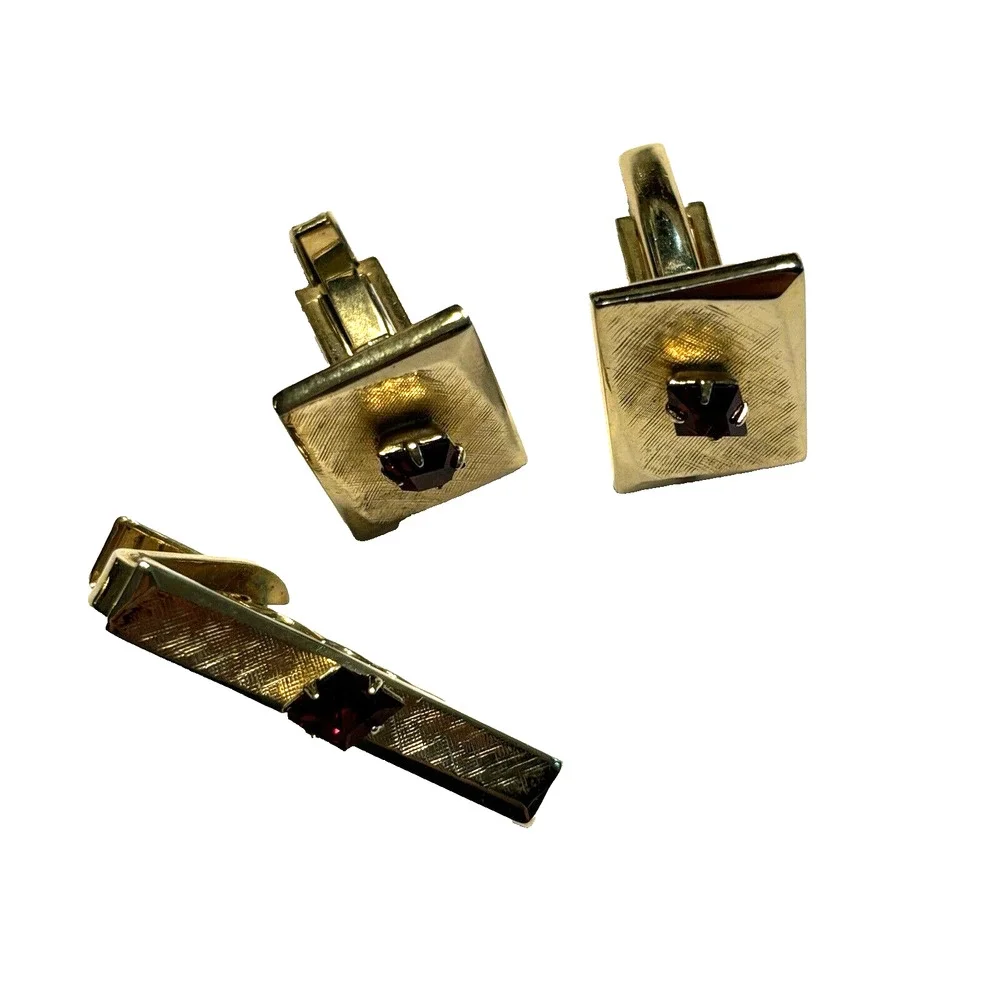Vintage Mid Century Tie Bar & Cuff Links Mens Jewelry Set Gold & Red Rhinestones